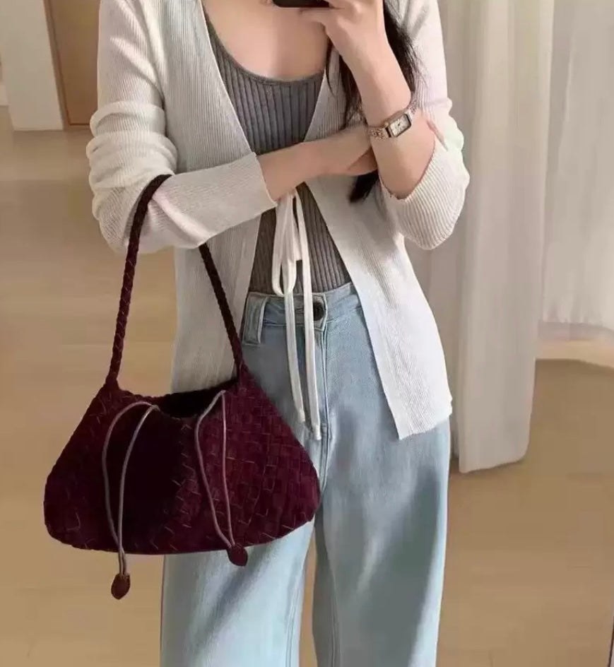 Shoulder handbag